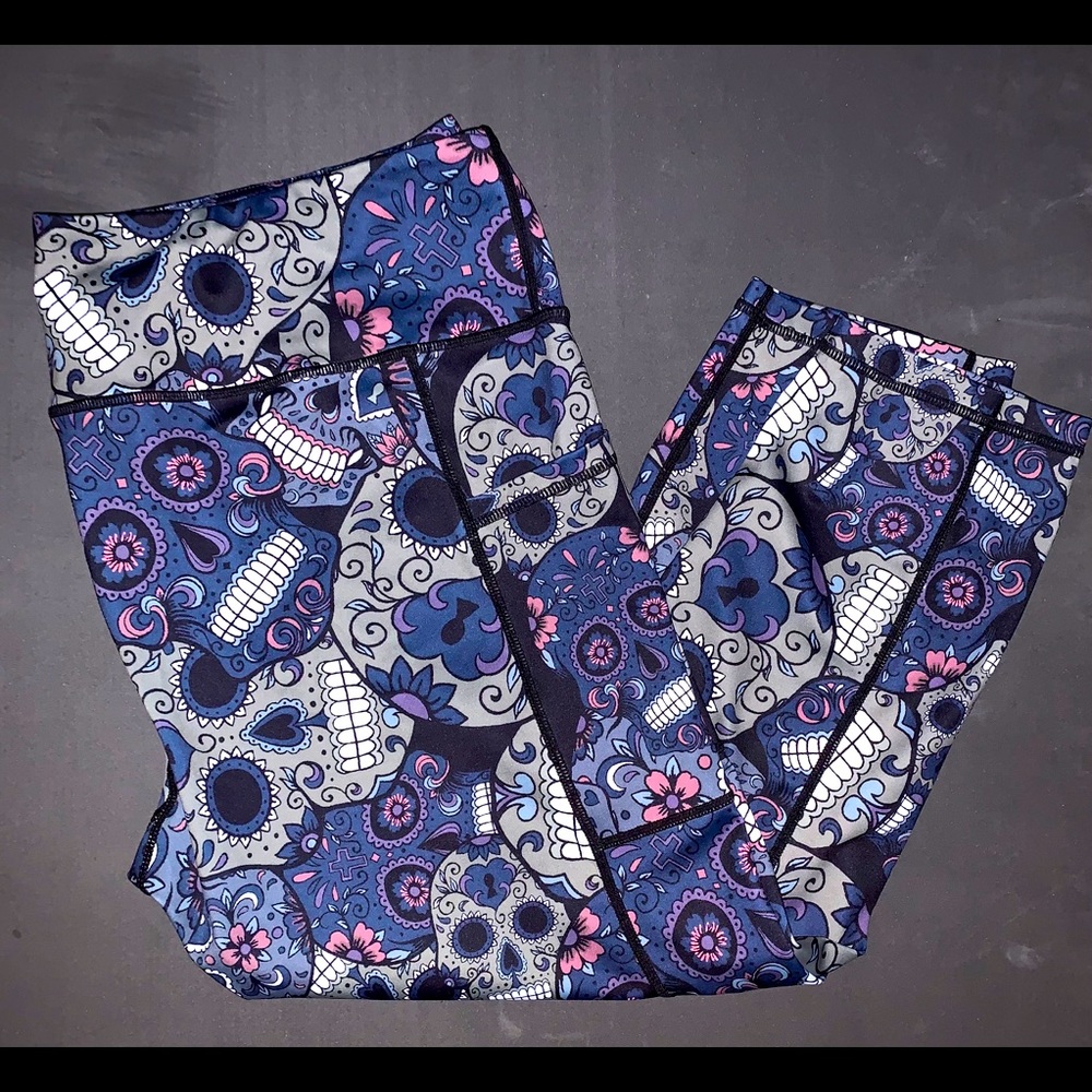 CVG Midnight Skulls Capris